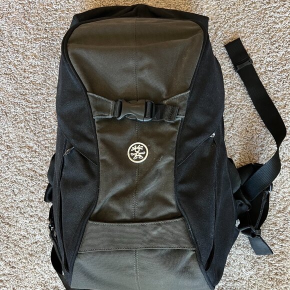 Crumpler Whickey and Cox Backpack (Grey) - Picture 2 of 7